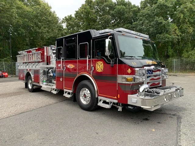 Pierce Impel Pumper exterior view, photo 26 of 50