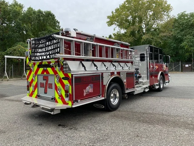 Pierce Impel Pumper exterior view, photo 29 of 50