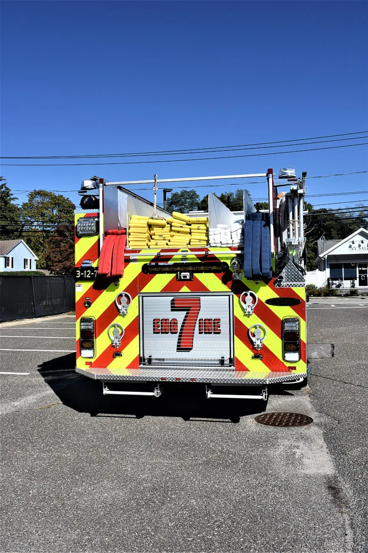 Pierce Impel Pumper exterior view, photo 3 of 50
