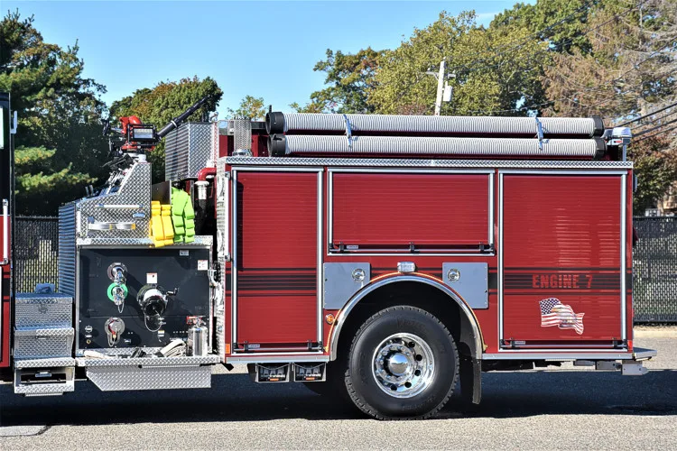 Pierce Impel Pumper exterior view, photo 4 of 50
