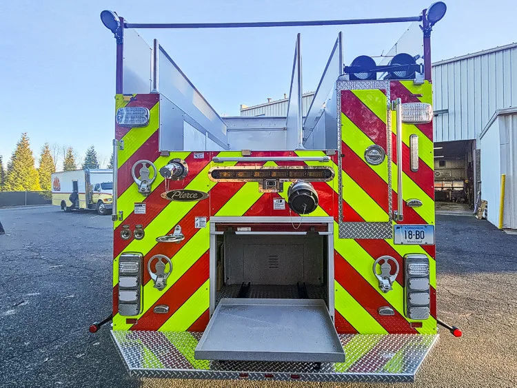Pierce Velocity Pumper exterior view, photo 16 of 42