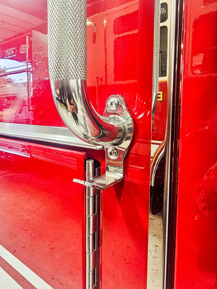 Pierce Velocity Pumper exterior view, photo 40 of 42