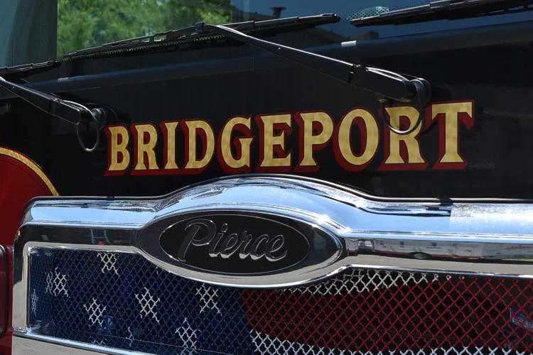 Pierce Enforcer Pumper exterior view, photo 3 of 31