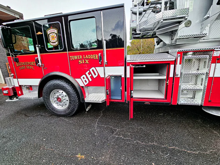 Pierce Enforcer Aerial exterior view, photo 30 of 40