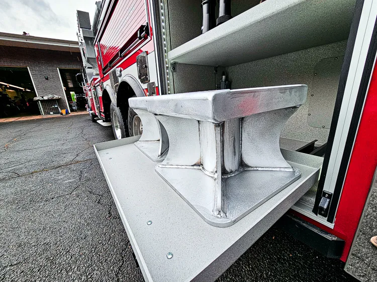 Pierce Enforcer Aerial exterior view, photo 34 of 40