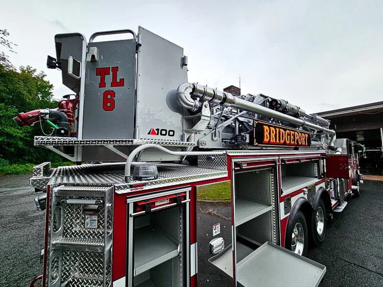 Pierce Enforcer Aerial exterior view, photo 8 of 40