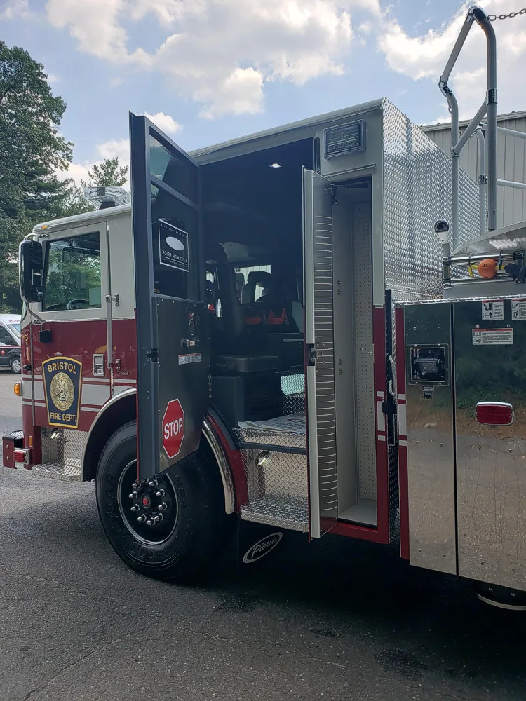 Pierce Arrow exterior view, photo 34 of 44