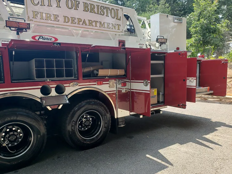 Pierce Arrow exterior view, photo 38 of 44