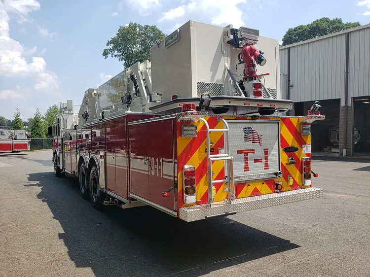 Pierce Arrow exterior view, photo 4 of 44