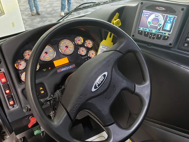 Pierce Velocity Pumper exterior view, photo 21 of 34