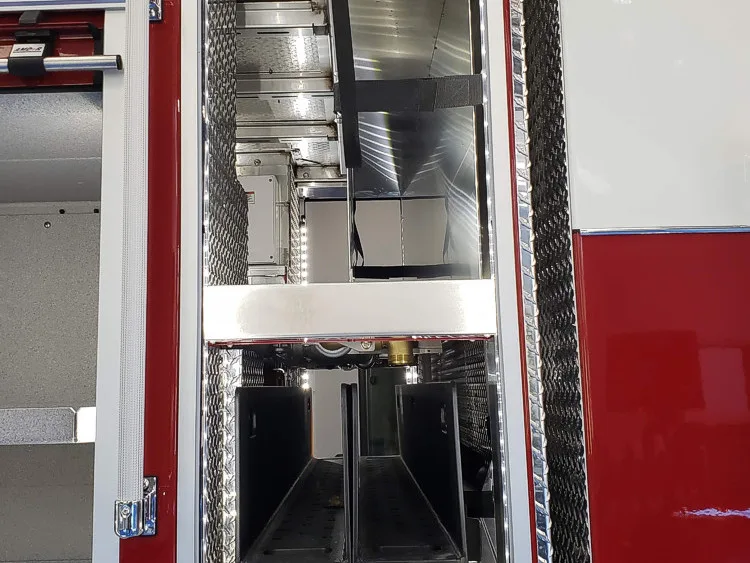 Pierce Velocity Pumper exterior view, photo 27 of 34