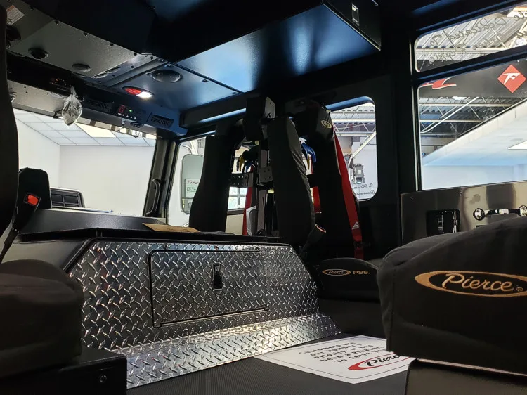 Pierce Velocity Pumper exterior view, photo 31 of 34