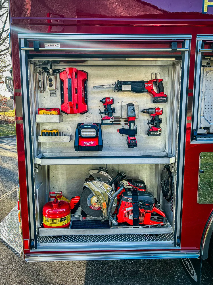 Pierce Enforcer Pumper exterior view, photo 17 of 37
