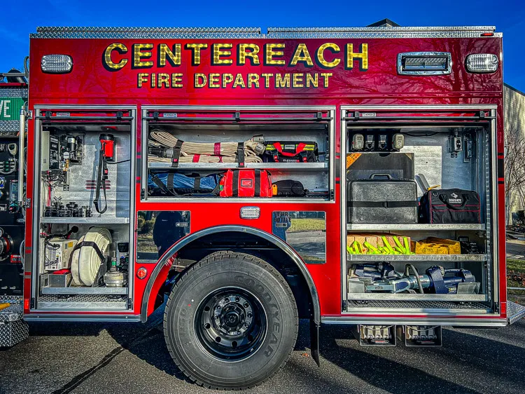 Pierce Enforcer Pumper exterior view, photo 27 of 37