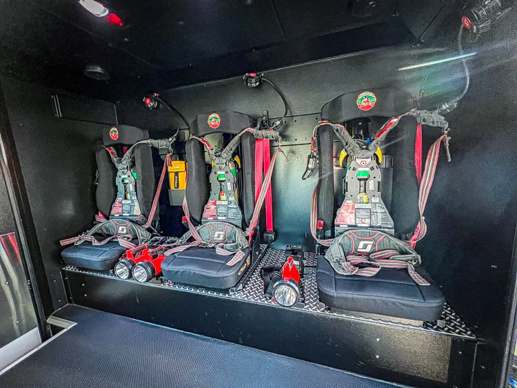 Pierce Enforcer Pumper exterior view, photo 35 of 37