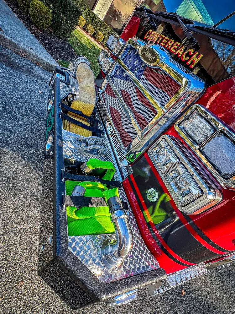 Pierce Enforcer Pumper exterior view, photo 37 of 37