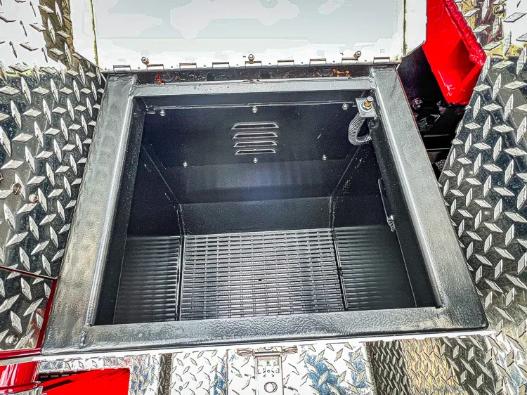 Pierce Enforcer Pumper exterior view, photo 15 of 56