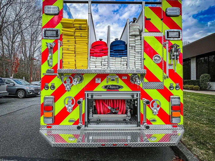 Pierce Enforcer Pumper exterior view, photo 24 of 56