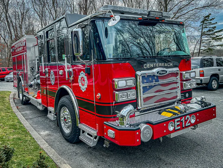 Pierce Enforcer Pumper exterior view, photo 3 of 56