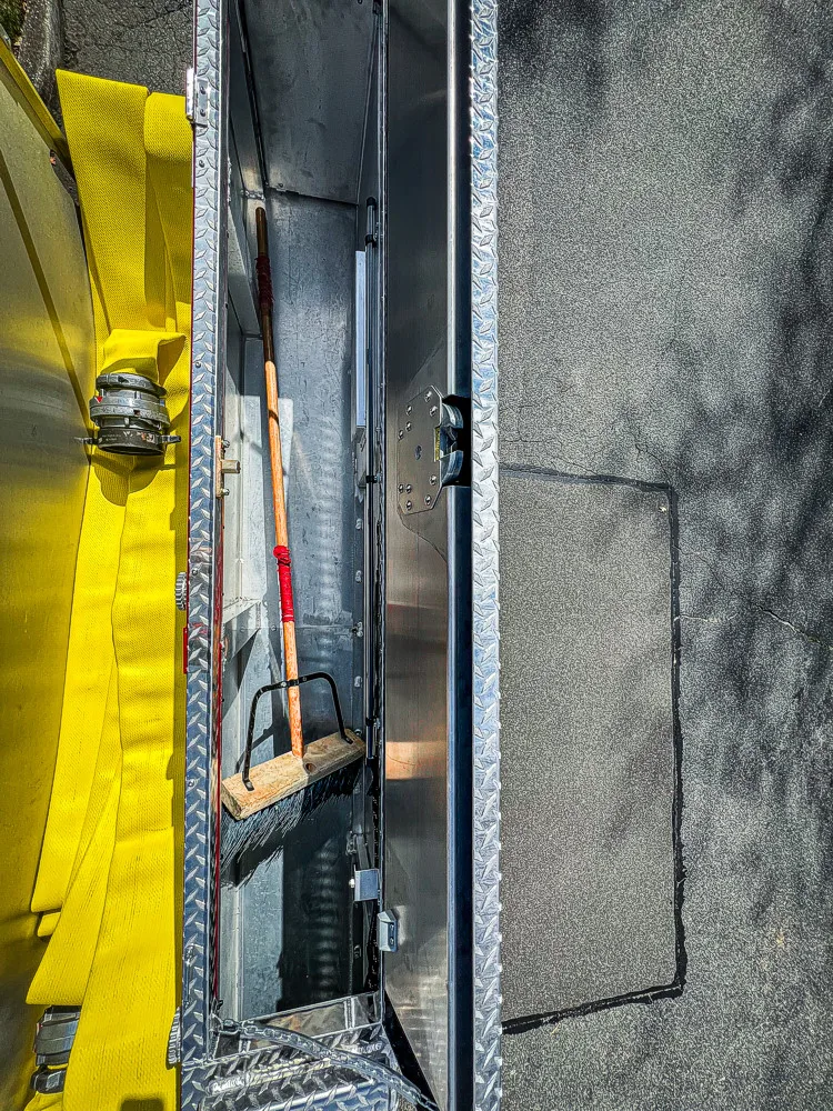 Pierce Enforcer Pumper exterior view, photo 43 of 56