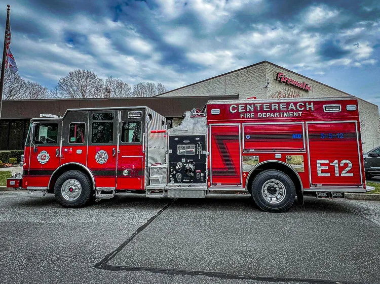 Pierce Enforcer Pumper exterior view, photo 5 of 56