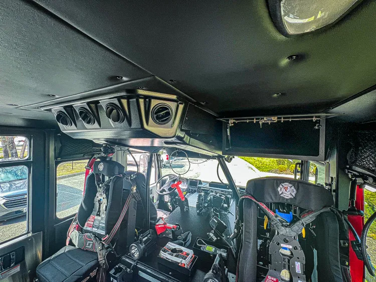 Pierce Enforcer Pumper exterior view, photo 51 of 56