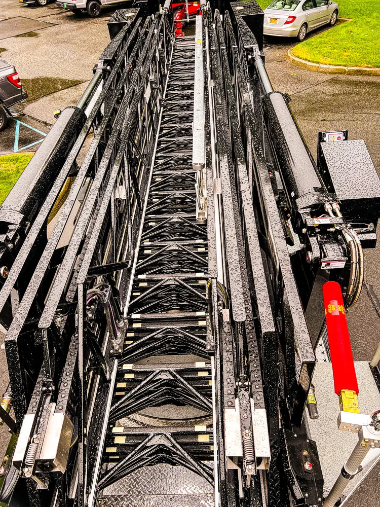 Pierce Enforcer Aerial exterior view, photo 46 of 46