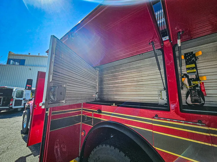 Pierce Saber Tanker exterior view, photo 21 of 42