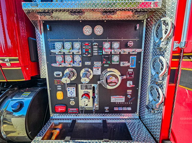 Pierce Saber Tanker exterior view, photo 23 of 42