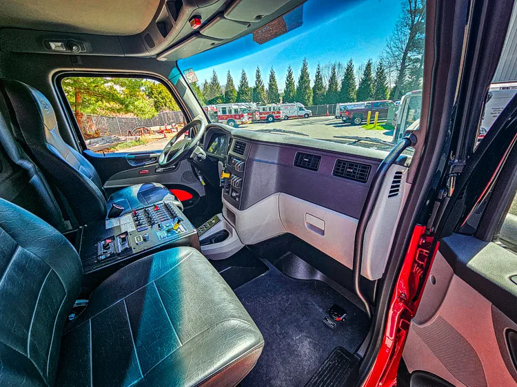 Pierce Saber Tanker exterior view, photo 28 of 42