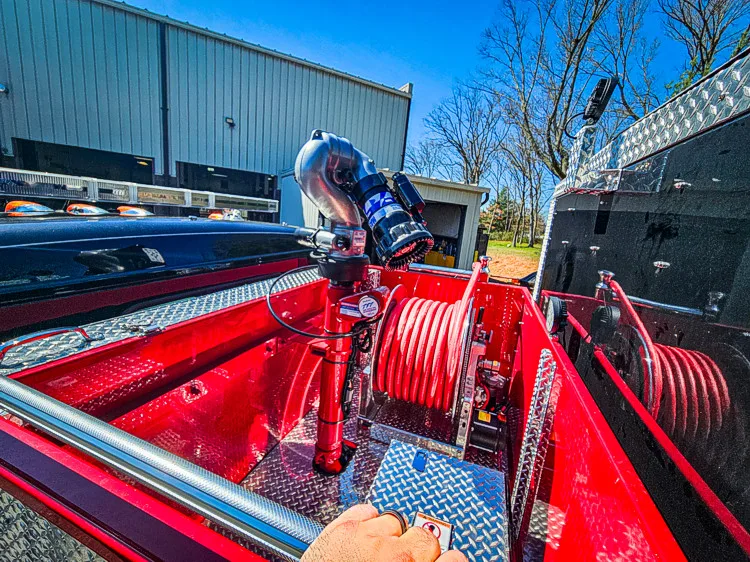 Pierce Saber Tanker exterior view, photo 34 of 42