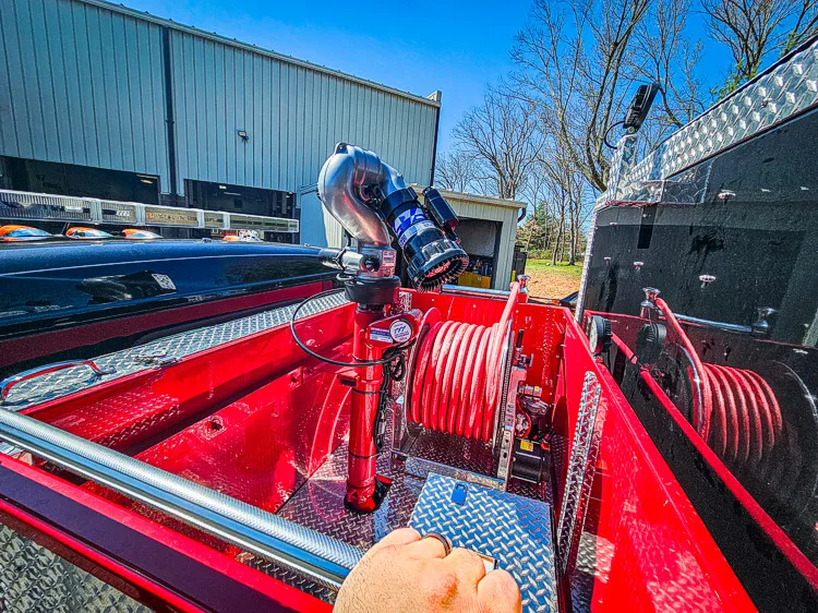 Pierce Saber Tanker exterior view, photo 35 of 42