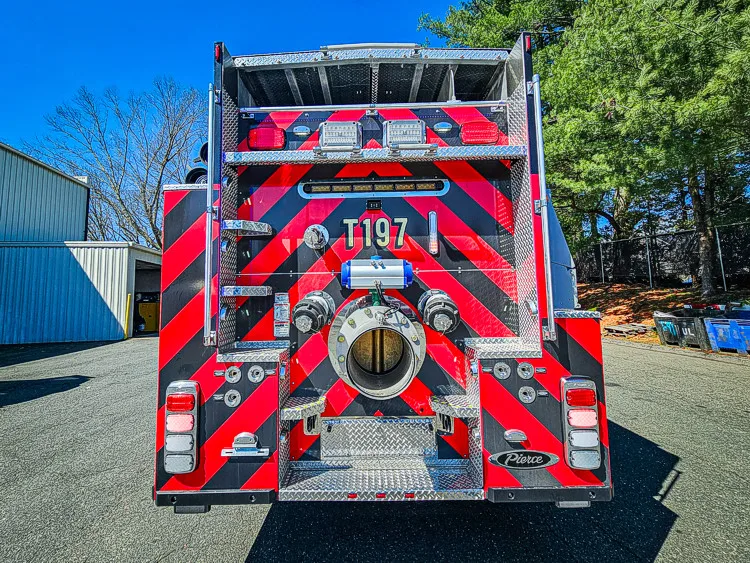 Pierce Saber Tanker exterior view, photo 39 of 42