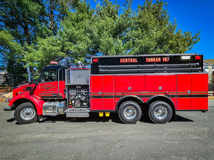 Pierce Saber Tanker exterior view, photo 42 of 42