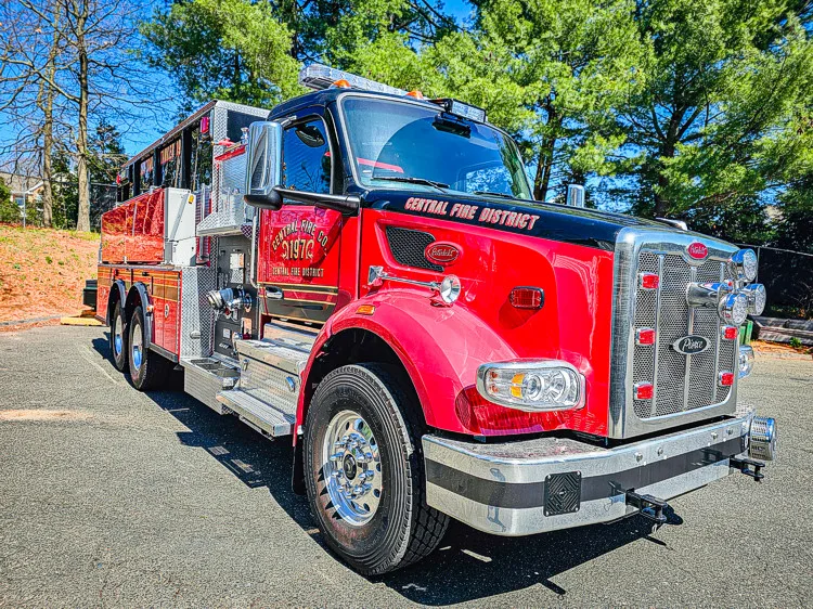 Pierce Saber Tanker exterior view, photo 5 of 42