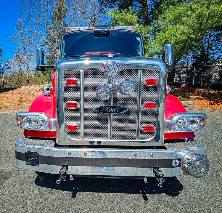 Pierce Saber Tanker exterior view, photo 8 of 42