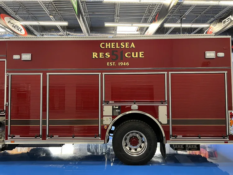 Pierce Enforcer Pumper exterior view, photo 12 of 39