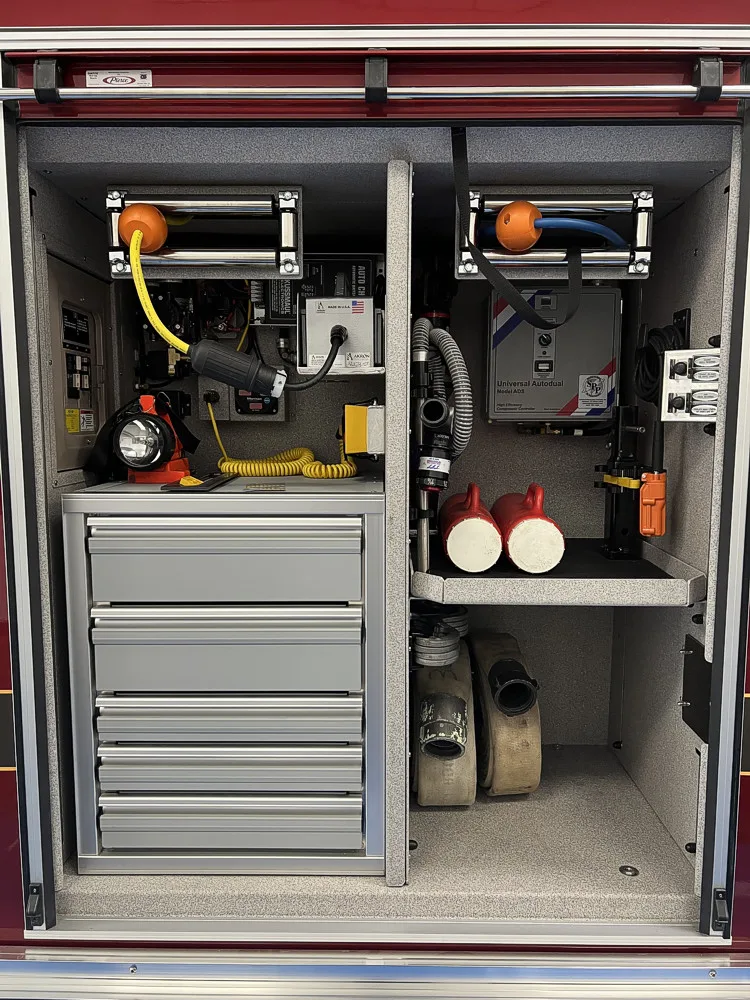 Pierce Enforcer Pumper exterior view, photo 19 of 39