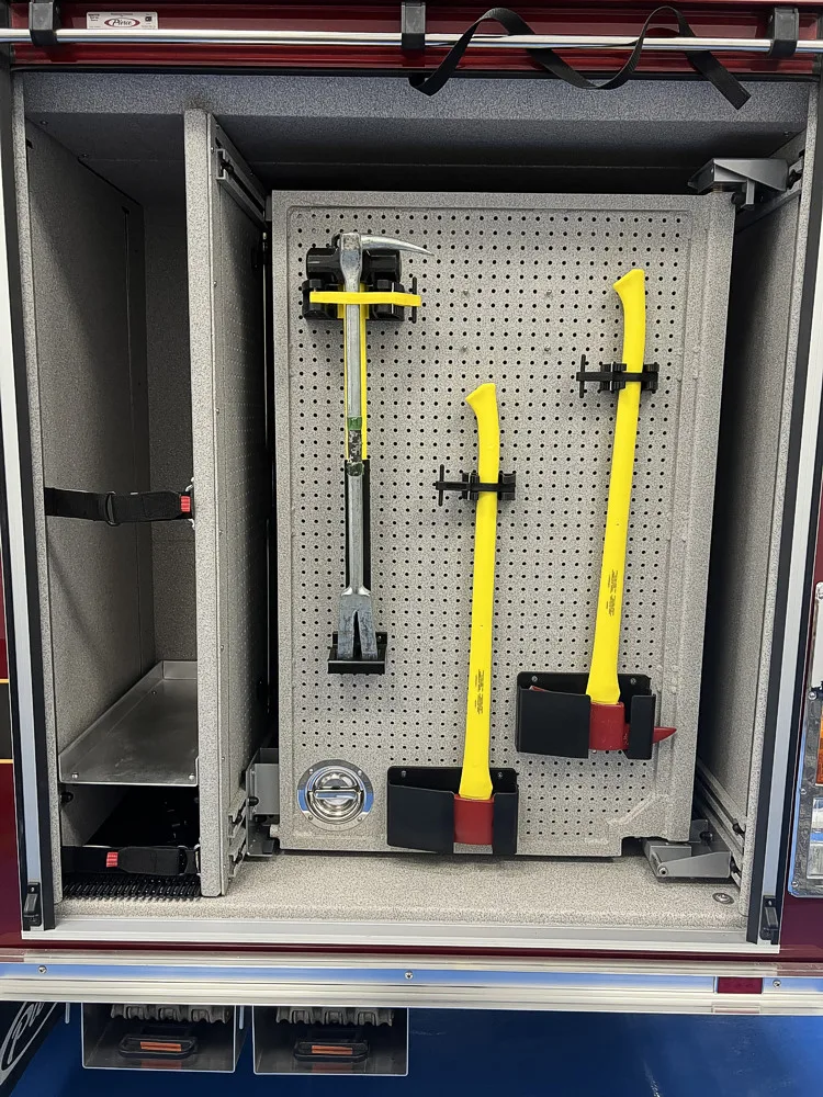 Pierce Enforcer Pumper exterior view, photo 22 of 39