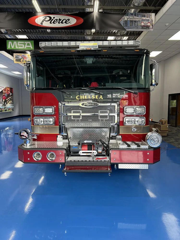 Pierce Enforcer Pumper exterior view, photo 36 of 39