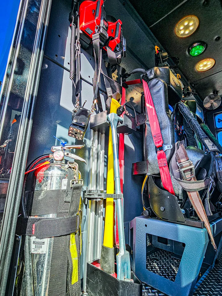 Pierce Enforcer Pumper exterior view, photo 15 of 32