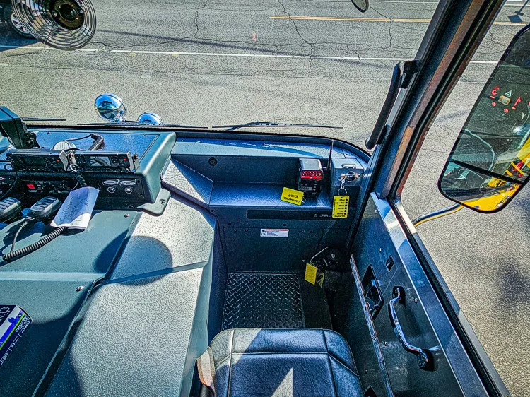 Pierce Enforcer Pumper exterior view, photo 16 of 32