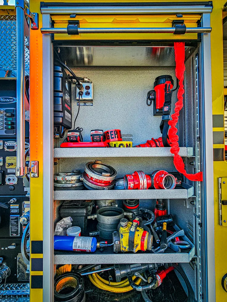 Pierce Enforcer Pumper exterior view, photo 23 of 32