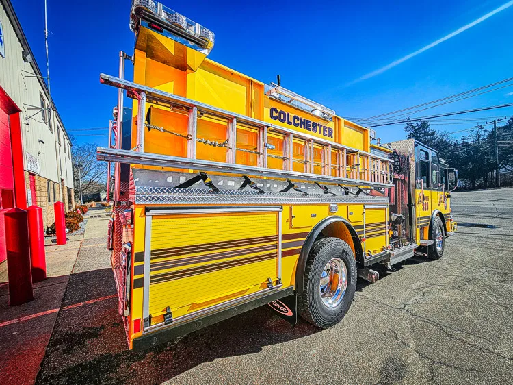 Pierce Enforcer Pumper exterior view, photo 20 of 65