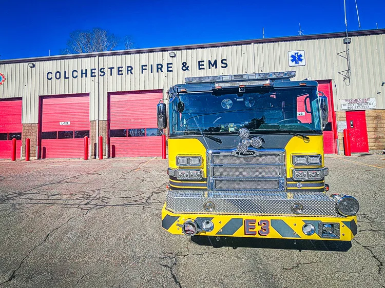 Pierce Enforcer Pumper exterior view, photo 3 of 65