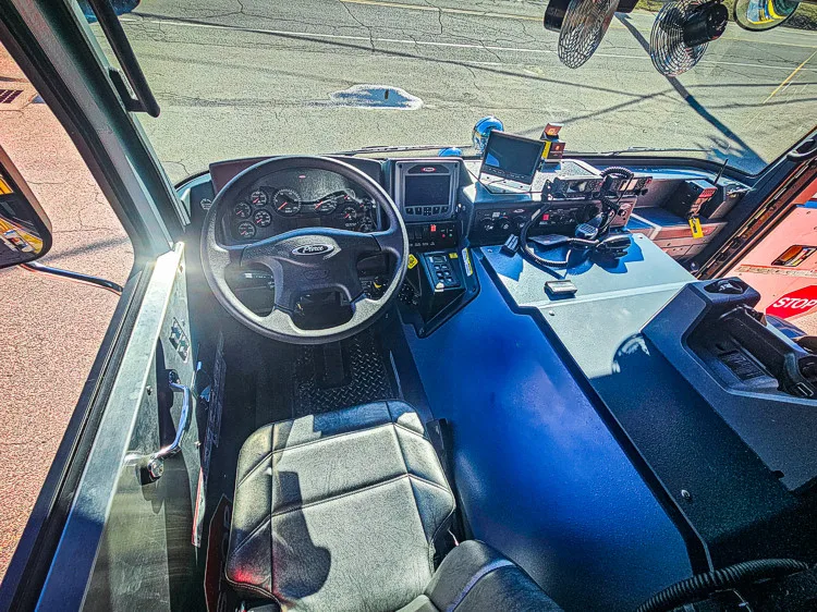 Pierce Enforcer Pumper exterior view, photo 37 of 65