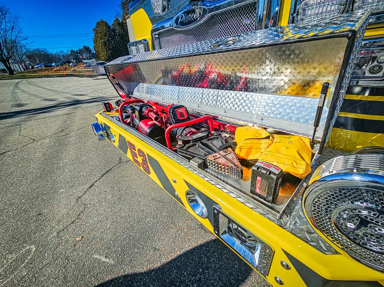 Pierce Enforcer Pumper exterior view, photo 40 of 65