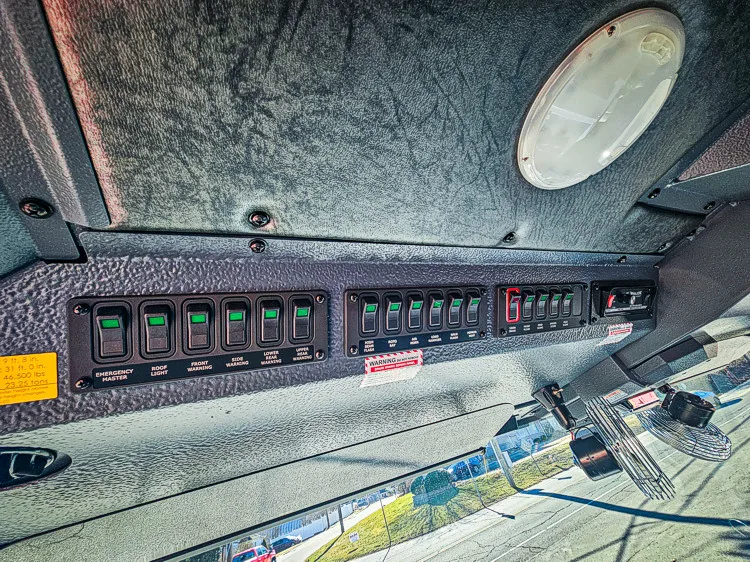 Pierce Enforcer Pumper exterior view, photo 42 of 65