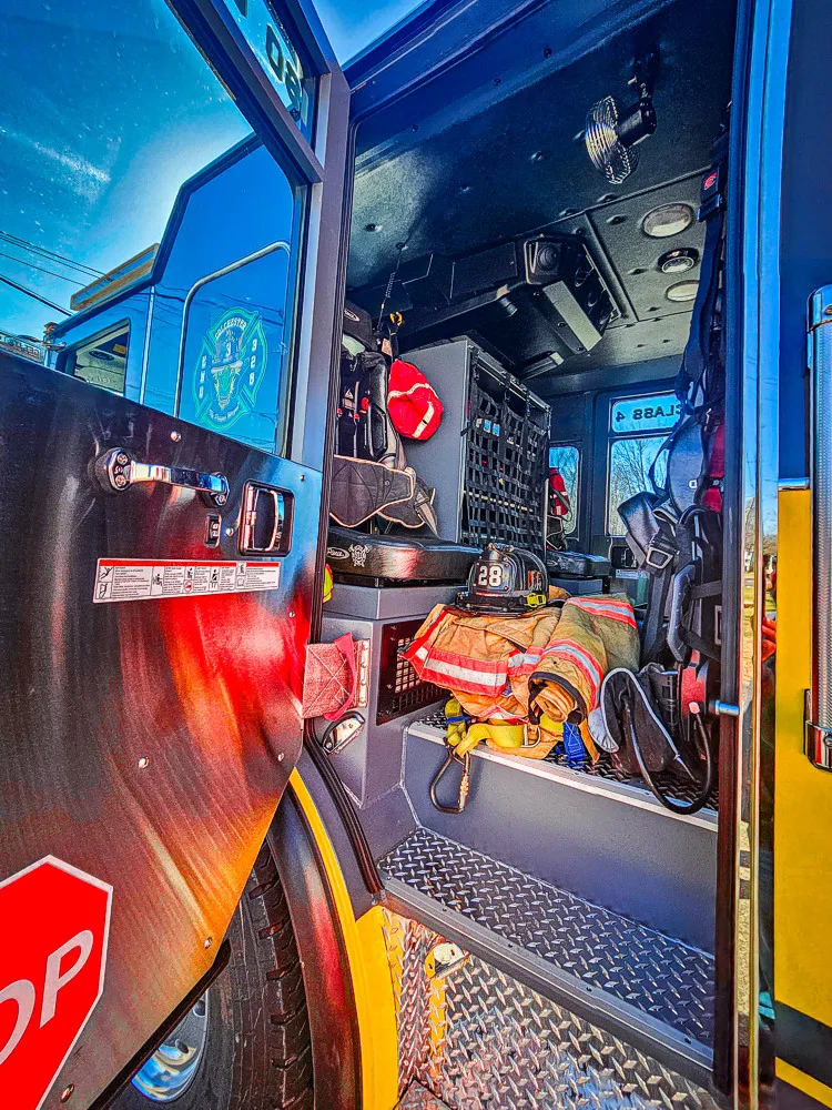 Pierce Enforcer Pumper exterior view, photo 43 of 65