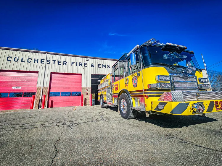 Pierce Enforcer Pumper exterior view, photo 60 of 65